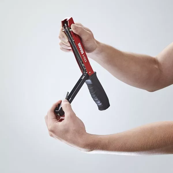 Novus_J-022Handaufnahmen_J022_einlegen