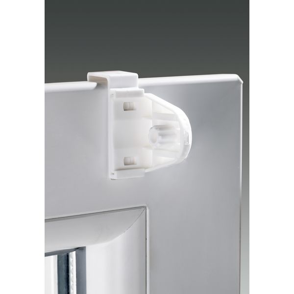 67897_accessories_3_Klemmtraeger