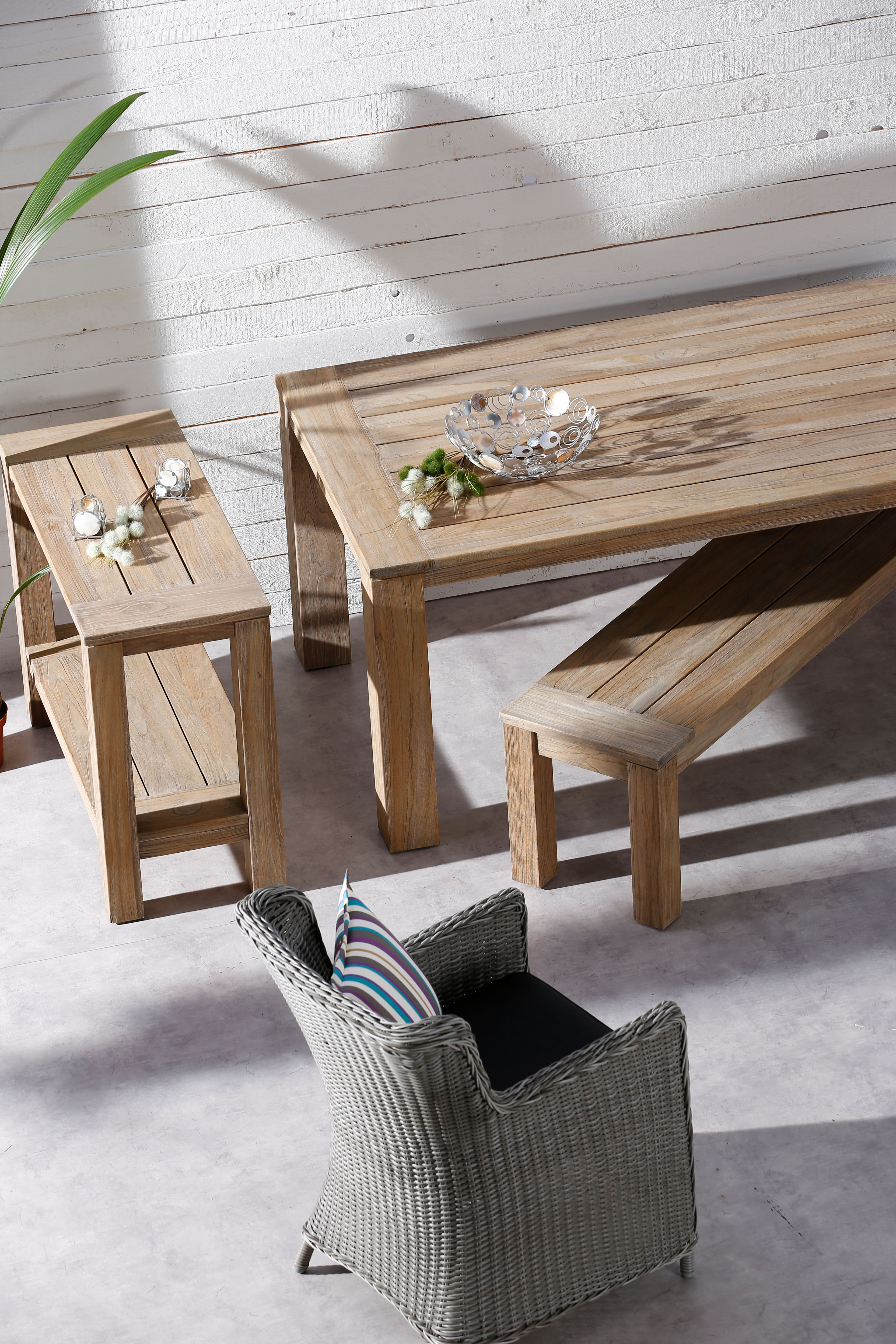 BEST Teakholz Tisch massiv Moretti